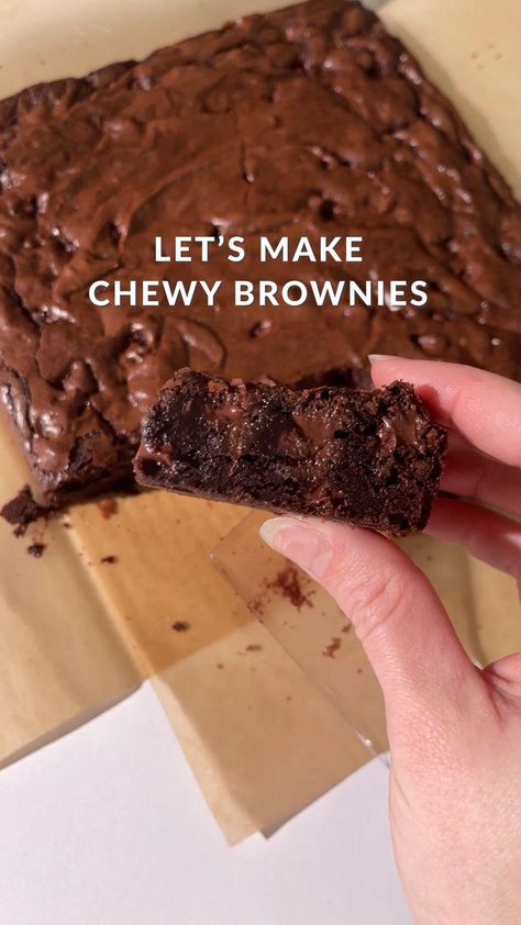 Best Chewy Brownies, Chewy Brownies Recipe, Resep Brownies, Brownies Recipe Homemade, Chewy Brownies, Baking Recipes Desserts, Lost 100 Pounds, Sweet Dishes Recipes, Quick Recipes Snacks