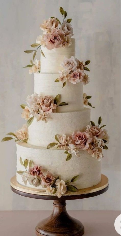 Fake Wedding Cake Ideas, Two Tier Wedding Cake Gold, Wedding Cake 3 Tier Elegant, Wedding Cakes Elegant Unique Classy, Elegant Wedding Cakes Romantic, Wedding Cake Buttercream, Marble Wedding Cake, Sugar Flower Wedding Cake, Wedding Cake Simple Elegant