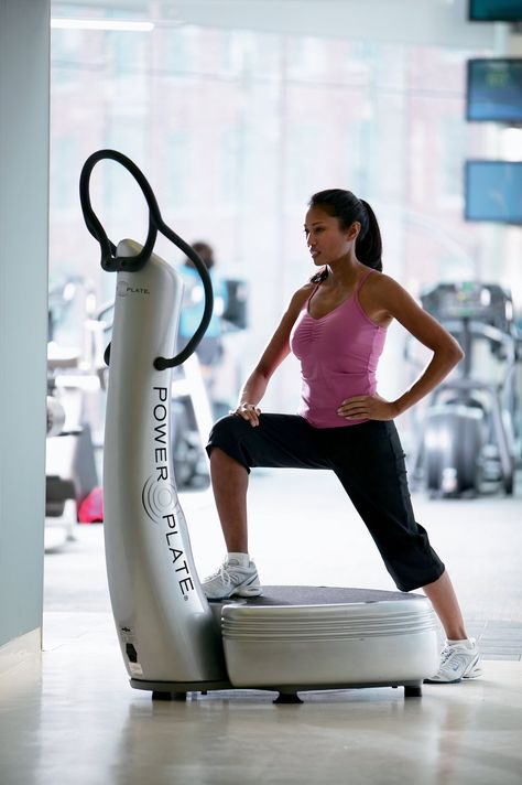 Power Plate 71-My3-3100 My3 harmonic whole body vibration fitness training machine Silver: Amazon.co.uk: Sports & Outdoors Power Plate Workout, Whole Body Vibration, Power Plate, Fitness Magazine, Body Balance, Physical Therapist, Workout Machines, Whole Body, Quick Workout