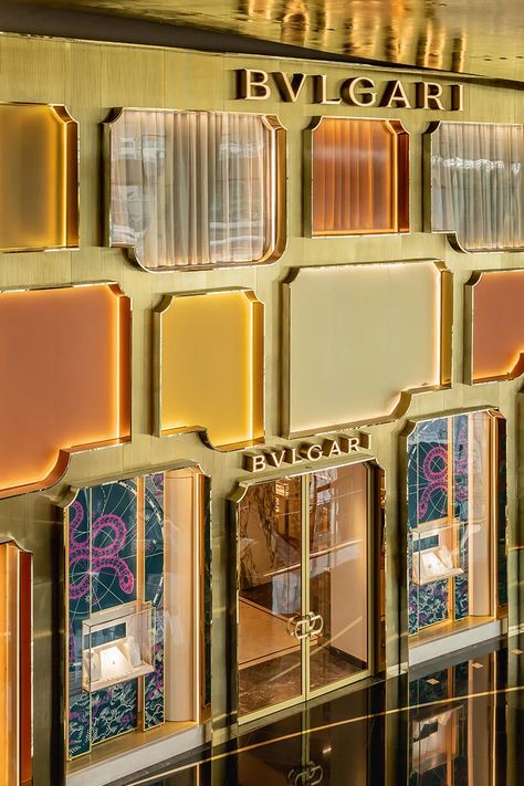 MVRDV references bulgari's first store in rome façade in bangkok Jewelry Concept Store, Bar Display Design, Iconsiam Bangkok, Store Facade, Luxury Retail Store, Luxury Display, Retail Facade, Retail Signage, Jewelry Store Design