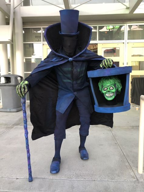 Hatbox Ghost Costume Diy, Hatbox Ghost Costume, Haunted Mansion Family Costume, Hat Box Ghost, Kids Fest, Haunted Mansion Costume, Ghost Cosplay, Haunted Mansion Decor, Mansion Party