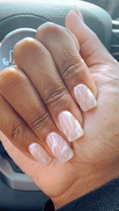 Short Nature Acrylic Nails, Short Natural Vacation Nails, Hawaii Inspired Nails Short, Neutral Hawaii Nails, Cute Sns Nails, Nail Knowledge, Bw Nails, Glazed Nails, Sns Nails Colors