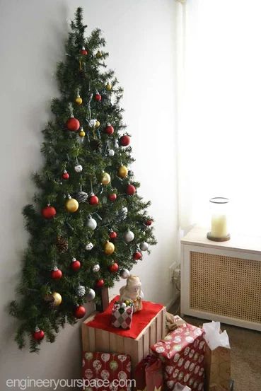 Wall Mounted Christmas Tree, Amazing Christmas Trees, Christmas Tree Pictures, Wall Christmas Tree, Large Christmas Tree, Alternative Christmas, Alternative Christmas Tree, Real Christmas Tree, Traditional Christmas Tree