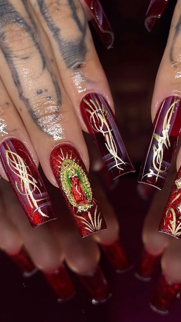 ⁺⋆𓆩CHERRY𓆪⋆⁺ on Instagram: "Red lowrider for @giuliaspinellitattoo ❣️ @_cultureaddicts_ cherry lowrider stencils CODE: CHERRY323 @nailsupplyhouseinc chrome & gold gel + cateye @southtxnailsupply 12/18mm liner brushes" Gel X Long Nails, Lowrider Inspired Nails, Red Nail Sets Long, Crucifix Nails, Gold And Red Nails Acrylic, Low Rider Nails, Lowrider Nail Designs, Short Nail Designs Red, Red 90s Nails