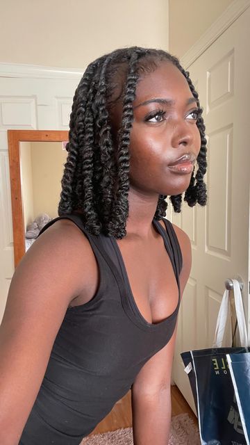 Twist Bob, Loc Bob, Short Twists, Short Box Braids Hairstyles, Short Box Braids, Cute Box Braids Hairstyles, Twist Braid Hairstyles, Protective Hairstyles Braids, Dope Hairstyles