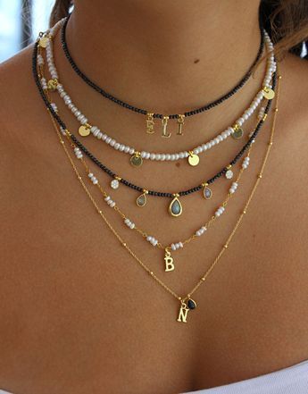 Gold Jewels Design, Jewelry 2023, Preppy Jewelry, Beaded Necklace Diy, Natural Stones Necklace, Jewelry Accessories Ideas, Handmade Fashion Jewelry, Handmade Wire Jewelry, Jewelry Lookbook