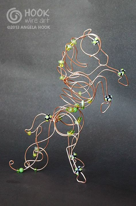 Wire Horse, Beaded Wire Art, Wire Decor, Copper Wire Crafts, Rearing Horse, Copper Wire Art, Twist Jewelry, Wire Projects, Creative Thoughts