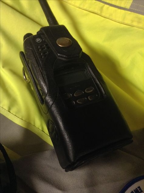 Police Radio, Original Iphone Wallpaper, Scanners, Custom Leather, Walkie Talkie, Radios, Iphone Wallpaper, Iphone, Electronic Products