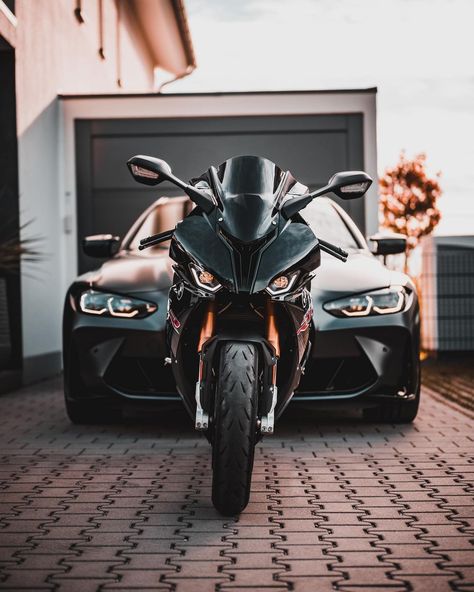 BMW - Rami Nasri on Instagram: “BMW M4 Competition Coupé G82 + BMW S1000RR Frozen dark grey In-line 6 Cylinder 510 Hp @ 6250 rpm Torque 650 NM @ 2750-5500 rpm 0-100…” Bmw M4 Competition, M4 Competition, Bmw Motorbikes, Bike Bmw, Kawasaki Bikes, Image Moto, Bmw Sport, Bmw Motors, Bmw M Power