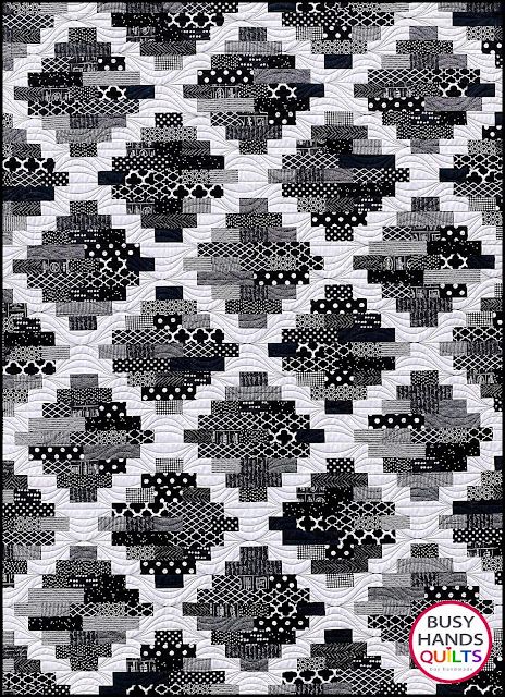 Fat Quarter Quilt Pattern, Strip Piecing, Heart Quilt Pattern, Two Color Quilts, Black And White Quilts, Longarm Quilting Designs, Fat Quarter Quilt, King Henry, Jellyroll Quilts