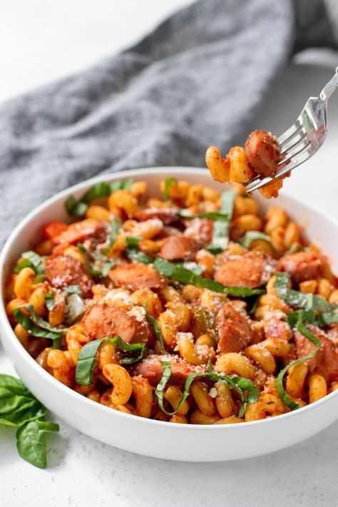 Pasta With Hot Dogs, Tasty Casseroles, Hot Dog Pasta, Pasta Skillet, Mozzarella Pasta, Skillet Pasta, Yummy Dishes, Baked Pasta Recipes, Skillet Dinners