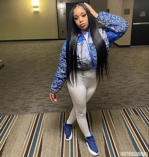 Lace Wigs Straight, Teen Fashion Outfits Summer, Puffer Jacket Outfits, 16th Birthday Outfit, Wigs Straight, Sisters Photoshoot, Teen Swag Outfits, Boujee Outfits, Glam Photoshoot