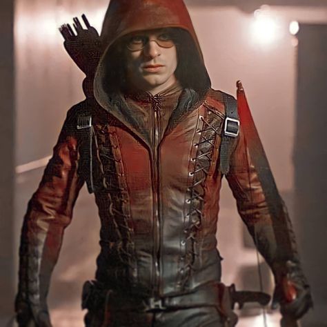 Arrow Arsenal, Arsenal Wallpaper, Comic Con Outfits, Costume Concept, Arsenal Wallpapers, Arrow Show, Supergirl 2015, Roy Harper, Superhero Costume