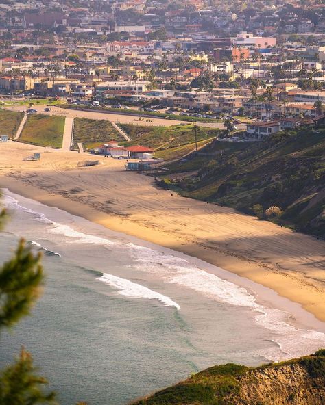 Greg H on Instagram: “Morning light on one of my favorite beaches. #LockdownEmpty . . . . . Torrance / Rat Beach, CA #southbayphotos  #beachscene  #torrancebeach…” Torrance California, Redondo Beach California, Redondo Beach, South Bay, Morning Light, Beach Scenes, Yearbook, Wonderful Places, Southern California