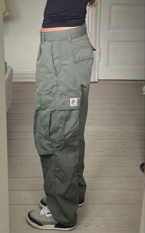 Carhartt Pants Outfit, Carhart Pants, Gorpcore Pants, Work Pants Men, Carhartt Cargos, Pantalon Carhartt, Men Cargo Pants, Carhartt Cargo Pants, Jdm Racing