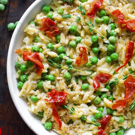 Orzo With Peas, Creamy Orzo Pasta, Creamy Orzo, Creamy Peas, Crispy Prosciutto, Yummy Veggies, Family Dinner Night, Spiral Pasta, Meat Free Monday