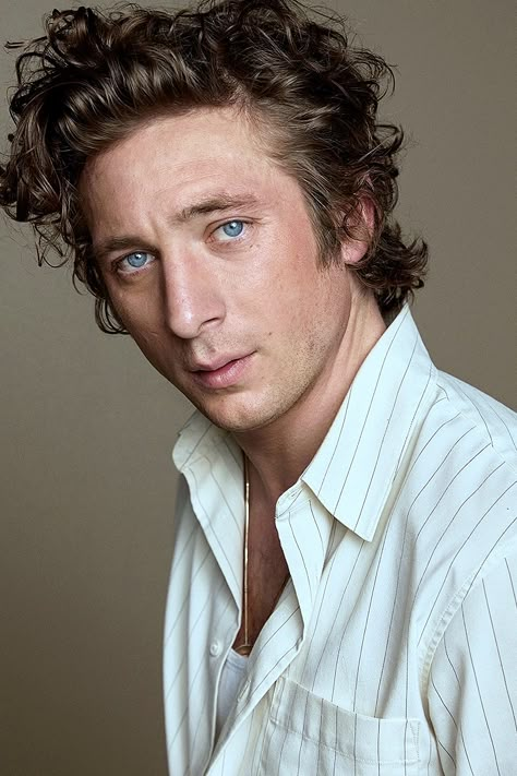 Jeremy Allen White 2023, Jeremy White Allen, Allen White Jeremy, Jeremy Allen White Haircut, Jeremy Allen White Hair, Jermery Allen White, Jeremy Allen White Photoshoot, Jeremy Allen White Wallpaper, Jeremy Allen White Aesthetic