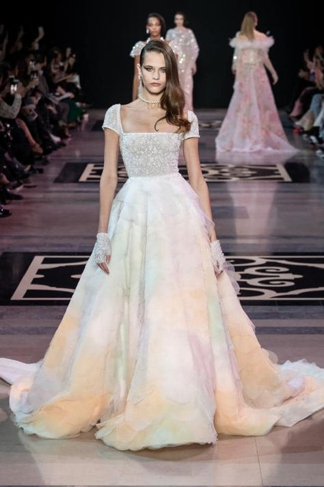 Pastel Gown, Georges Hobeika, Haute Couture Dresses, Dior Haute Couture, Fashion Gowns, Couture Mode, Vogue Australia, Dressy Dresses, Couture Gowns