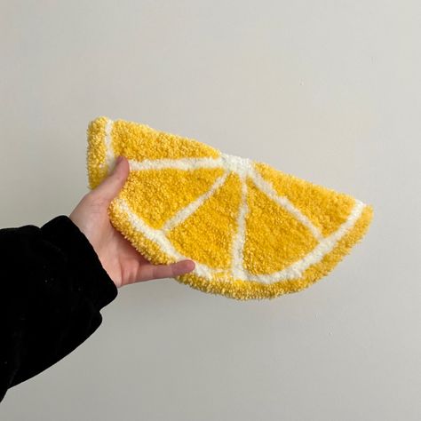 Punch Needle Keyboard Rug, Niddle Punch, Keyboard Rug, Punch Needle Rug, Tufting Ideas, Art Basics, Punch Needle Patterns, Lemon Wedge, Needle Art