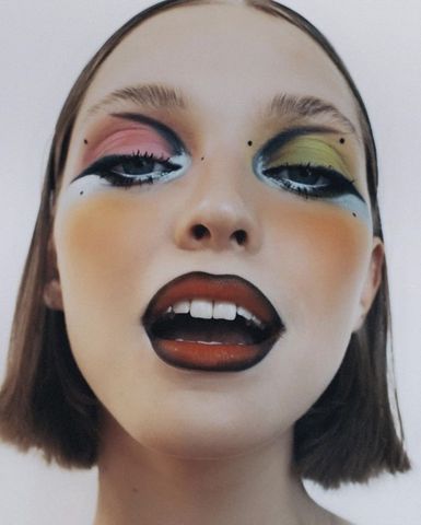 Majestic Makeup, Maquillage Yeux Cut Crease, Clown Core, Funky Makeup, Glitter Accessories, Mekap Mata, Drag Make-up, Graphic Makeup, Smink Inspiration