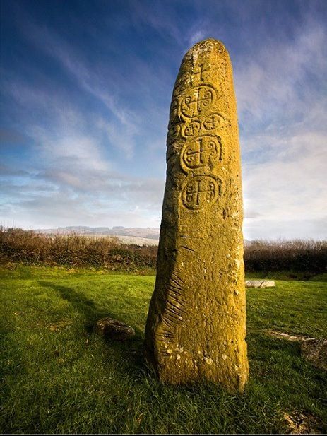 The Kilnasaggart Inscribed Stone, near Jonesborough, County Armagh. Stone Monument, Ancient Ireland, Armagh, Standing Stones, Old Irish, Standing Stone, Sacred Stones, Irish History, Visit Ireland