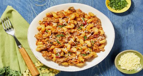 Simple, convenient, and delicious: that’s what’s in store with our Cavatappi Beef Ragù recipe, made with pre-measured, high-quality ingredients. Beef Cavatappi, Beef Ragu Recipe, Amazing Dinners, Pasta Seasoning, Beef Sauce, Beef Ragu, Hello Fresh Recipes, Gnocchi Recipes, Hello Fresh