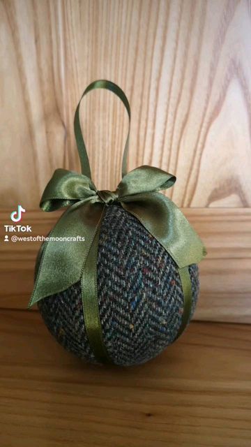 Fabric Baubles, Tiktok Christmas, Irish Christmas, Christmas Bauble, Old Clothes, Christmas Ornament Crafts, Tweed Fabric, Ornament Crafts, Christmas Love