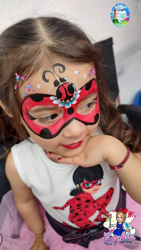 Ladybug Face Painting, Ladybird Face Paint, Girl Face Painting Easy, Bug Face Paint, Ladybug Face Paint, Minnie Mouse Face Painting, Mouse Face Paint, Superhero Face Painting, Butterfly Face Paint Easy Tutorial