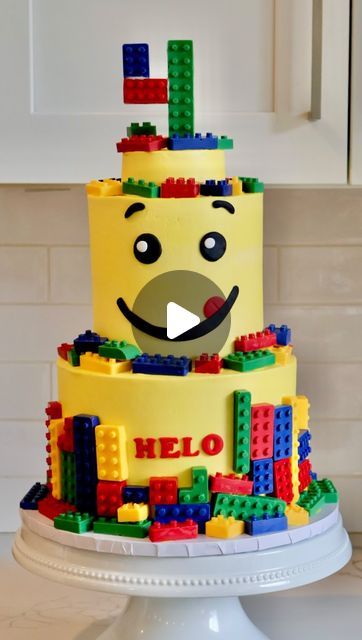 Lego Cakes For Boys, Lego Birthday Party Decorations, Lego Head Cake, Lego Themed Cake, Lego Birthday Cake, Lego Theme, Cake Tips, Bakers Gonna Bake, Lego Cake