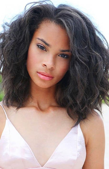 Wavy Hairstyles For Black Women, American Hairstyles For Women, African American Hairstyles For Women, Cool Haircuts For Women, American Hairstyles, Wavy Hairstyles, Hairstyles For Black Women, Cornrow Hairstyles, African American Hairstyles