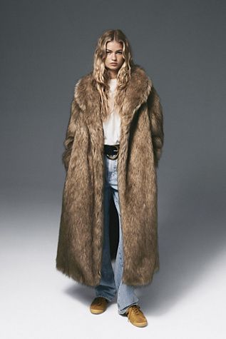 Annice Faux Fur Coat Fur Coat Model, Fur Coat Styling, Fur Coat Cowboy Boots, Long Fur Coat Outfit Street Style, Styling Fur Coat, Long Faux Fur Coat Outfit, Vintage Fur Coat Outfit, Fur Coat Outfit Aesthetic, Fashion Killa Winter