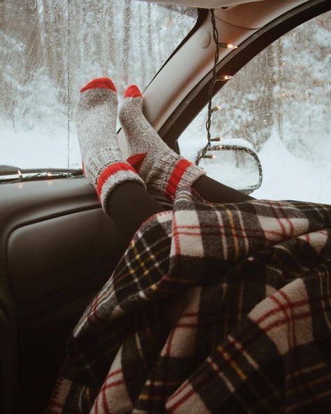 Winter Inspo, Christmas Feeling, Christmas Blankets, Winter Wonder, Christmas Mood, Winter Aesthetic, Autumn Aesthetic, Christmas Aesthetic, Christmas Wallpaper