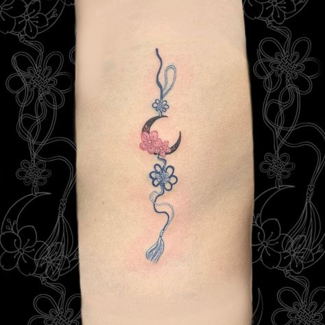 Korean Norigae Tattoo, Korean Cottagecore, Norigae Tattoo, Korea Tattoo, Vietnam Tattoo, Henna Style Tattoos, Tattoo 2024, Sailor Moon Tattoo, Tattoo Reference