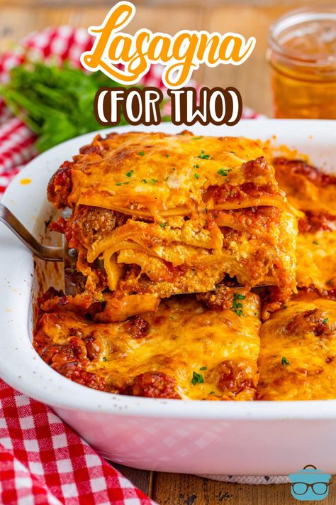 A baking dish with Lasagna for Two. Lasagna Recipe For 2, Small Lasagna Recipe, Lasagna For Two, Italian Sausage Marinara, Delicious Lasagna, Easy Beef Enchiladas, Sausage Marinara, Strawberry Recipe, Sausage Lasagna