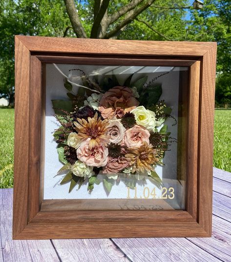 Our walnut wood shadowboxes are 100% handmade, a great resin free way to display your flowers. Also, how stunning is this fall themed bouquet!? bride- Cailin @cailinjenny florist/planner- @bellafloraweddings @elegantsophisticatedaffairs 📍IL Pressed Wedding Bouquet, Bouquet Shadow Box, Bouquet Frame, Bridal Bouquet Preservation, Bouquet Box, Floral Preservation, Bouquet Preservation, 3d Shadow Box, Box Display