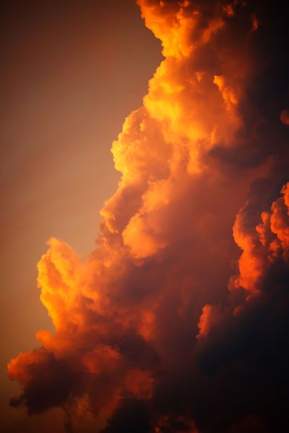 dramatic orange clouds at sunset Orange Cloud Aesthetic, Aethstetic Orange, Burnt Orange Aesthetic Wallpaper, Orange Aethstetic, Black And Orange Aesthetic, Sunset Orange Aesthetic, Orange Sunset Aesthetic, Burnt Orange Aesthetic, Orange Hour