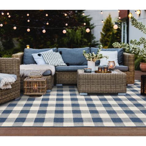 Bring a touch of classic charm to your indoor or outdoor space with this area rug featuring a timeless gingham check pattern. This rug is crafted from ultra-durable polypropylene, ensuring it withstands heavy foot traffic and the elements alike. Coastal Picnic, Contemporary Patio, Cozy Patio, Buffalo Plaid Pattern, Screen Porch, Outdoor Couch, Patio Makeover, Backyard Living, Bright Patterns