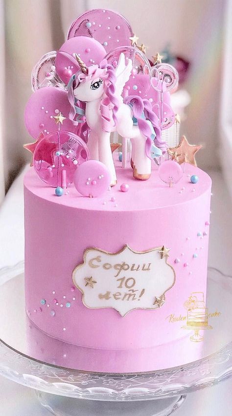 25 Best Unicorn Birthday Cake Ideas For Unicorn Lover Kids Unicorn Barbie Cake, Pink Unicorn Birthday Cake, Unicorn Cake Pink, Barbie Unicorn Cake, Unicorn Fondant Cake, Pony Cake Birthday, Unique Unicorn Cake Design, Unicorn Princess Cake, Tort Unicorn