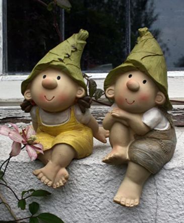 Garden Ornaments Ideas, Sitting Garden, Funny Garden Gnomes, Ornaments Ideas, Garden Gnomes Statue, Gnome Statues, Uk Garden, Garden Pottery, Cement Crafts