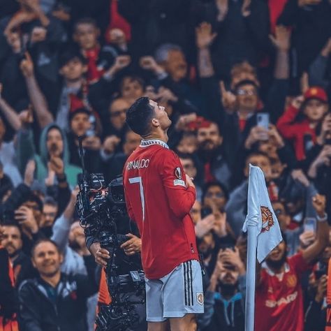 Cr7 Celebration, Cristiano Ronaldo Celebration, Ronaldo Celebration, Cristiano Ronaldo Manchester United, Ronaldo News, Chelsea Fc Wallpaper, Champions League Trophy, Cr7 Wallpapers, Cristiano Ronaldo Manchester