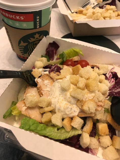 #Starbucks#yummy#food#lunch#aesthetics#salad#coffee#tasty#cosy Starbucks Salad, Starbucks Lunch, Starbucks Food, Yummy Lunch Recipes, Salad Photo, Food Salad, Tasty Lunch, Food Lunch, Starbucks Recipes