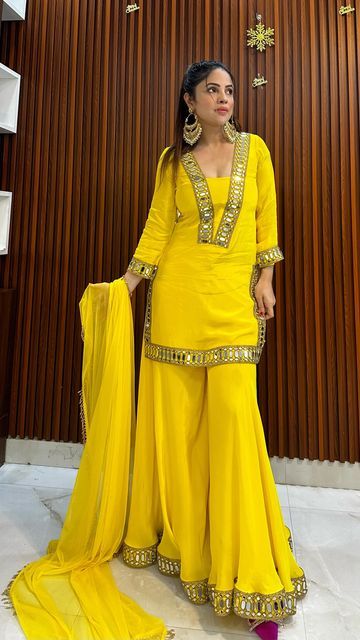 Lace Designs On Suits, Plazo Designs, Yellow Sharara, Gharara Designs, Haldi Dress, Haldi Outfits, Haldi Outfit, Lace Suit, Fancy Dresses Long