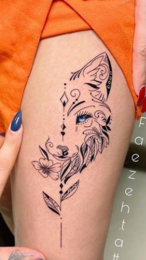 Wolf Tattoos For Women, Tato Henna, Writing Tattoos, Leg Tattoos Women, Tatuaje A Color, Thigh Tattoos Women, Cute Tattoos For Women, Classy Tattoos, Girly Tattoos