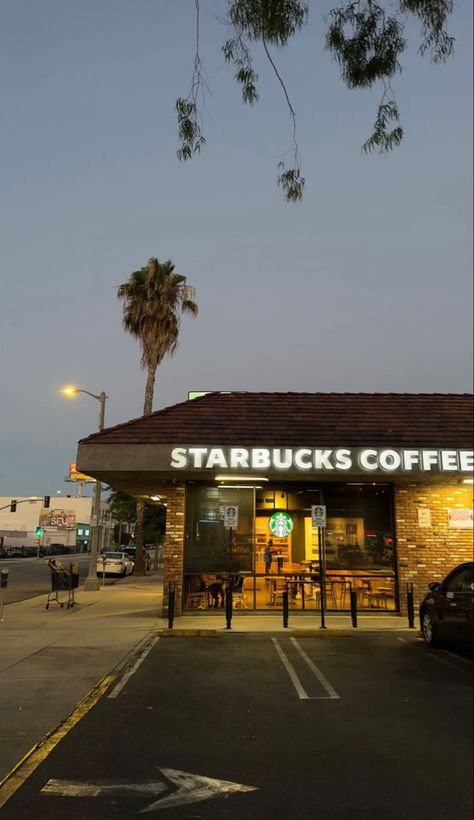 #starbucks #coffee #wallpaper #losangeles Zepeto Starbucks Background, Starbucks Job Aesthetic, Starbucks Outside, Starbucks Coffee Wallpaper, Starbucks Place, Starbucks Building, Starbucks Story, Starbucks Usa, Starbucks Background