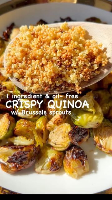 Jovana | Plant- based healing on Instagram: "✨1 ingredient OIL- FREE CRISPY QUINOA with Brussels sprouts 😍 | Follow @waytohealthkitchen for more delicious recipes and healing tips ❤️🙏🏻 I am about to change your world with this simple and easy recipe ❤️| ✨ INGREDIENTS✨ 🌱 1 cup uncooked quinoa For Brussels sprouts ✨ 🌱 1 lbs Brussels sprouts 🌱 Avocado oil, salt, pepper, garlic 🌱 2 tbsp maple syrup 🌱 2 tbsp balsamic vinegar 🌱 1/2 lime juiced| ✨ INSTRUCTIONS✨ 🌱 Cook quinoa according to pack Crispy Quinoa, Crispy Brussel Sprouts, Sprout Recipes, Brussels Sprouts Recipe, Tasty Pasta, Avocado Recipes, How To Cook Quinoa, Bowls Recipe, Yummy Sides