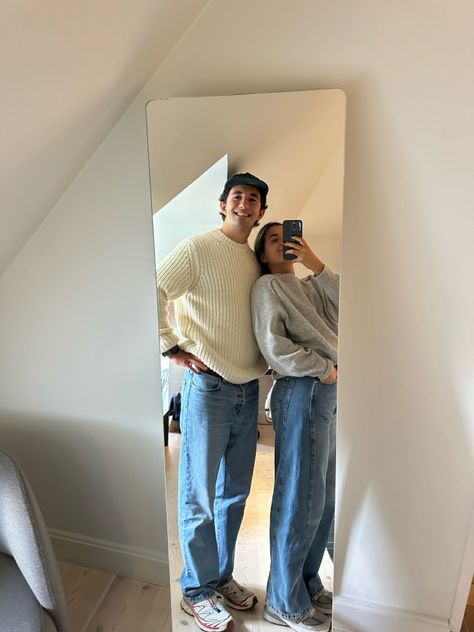 Couple Shy Poses, Bf Outfits Aesthetic, Aesthetic Couple Selfies, Partner Look Outfit Couple, Same Height Couples Aesthetic, Bf Mirror Pics, Cute Couple Mirror Picture Ideas, Boyfriend Outfit Ideas, Boyfriend Aesthetic Pictures