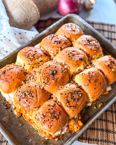 Butter Paneer Sliders with Garlic Naan Topping: The Ultimate InVegetarian Snack — The Global Vegetarian Paneer Sliders, Vegetarian Sliders, Butter Paneer, Coriander Chutney, Spiced Butter, Super B, Garlic Naan, Slider Buns, Festive Dinner