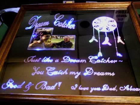 Framed mirror engraving with picture Engraved Mirror Ideas, Laser Engraved Mirror, Mirror Etching Ideas, Mirror Etching Designs, Mirror Engraving, Etching Projects, Etching Machine, Personalized Frames, Glass Etching Projects