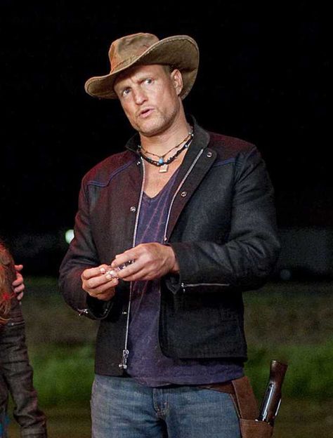 Woody Harrelson Tallahassee Zombieland, Woody Harrelson, Zombie Apocalypse, Gi Joe, Favorite Celebrities, I Laughed, Zombie, A Man, Movie Tv