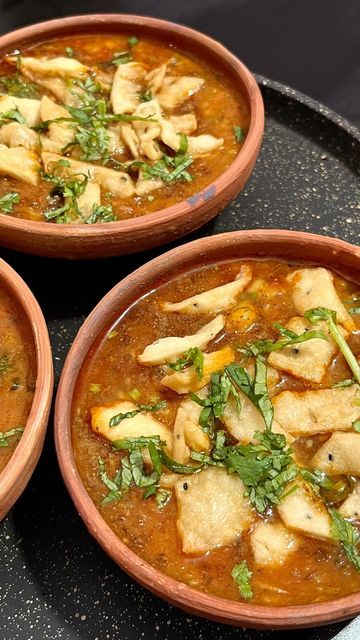 Namak Pare, Kashmiri Chilli, Sugar Syrup, Desi Food, Chaat Masala, Coriander Leaves, Green Chilli, Boiled Potatoes, Chilli Powder